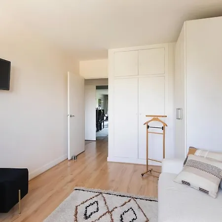 Apartamento Charming 100m2 For 4 People